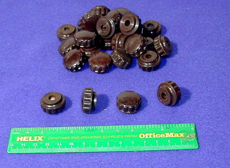 4 BROWN BAKELITE Knobs from a PHILCO Model 47-1227 Console Radio